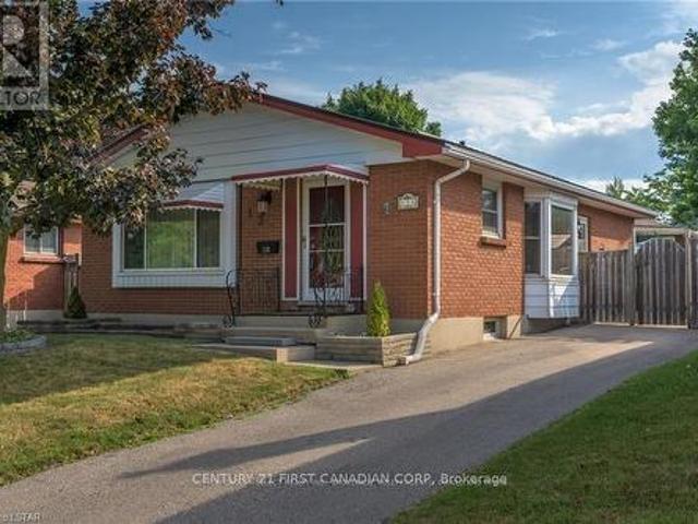 138 Harding Crescent, London South Y, ON, N6E 1G3 house for sale | Listing ID X13703 | Royal LePage