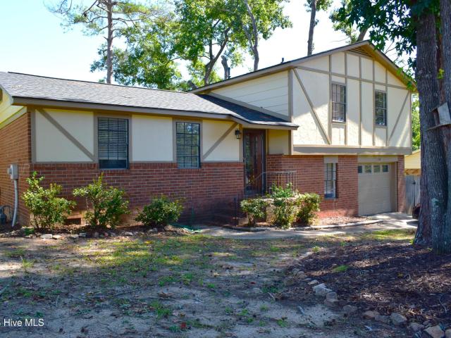 138 Oakridge Drive