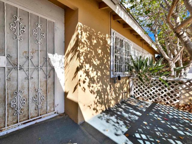 138 Old Oak