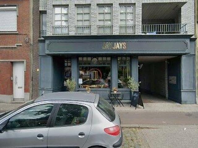 138 m2 apartment for rent in Schoten