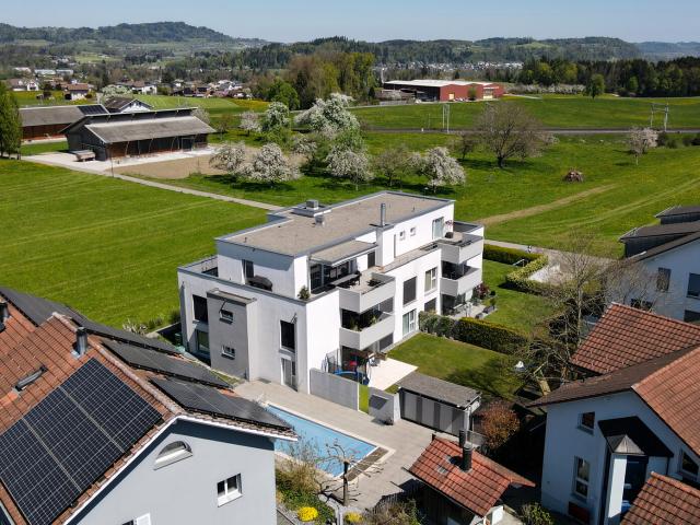 138 m² Wohnkomfort mit Gemeinschaftspool