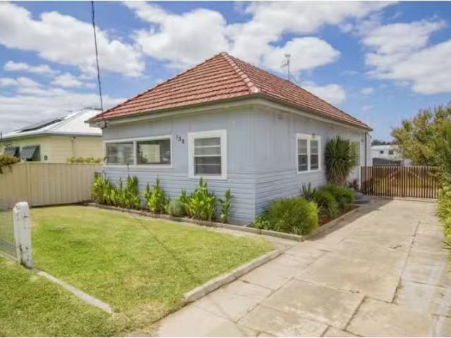 138 Medcalf Street, Warners Bay House for rent Listed by Josi.