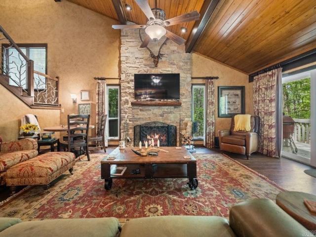138 Silver Point Drive # 14