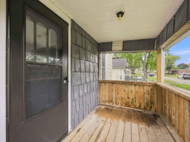 138 Sutton, Sarnia 4 Bedroom House for Rent
