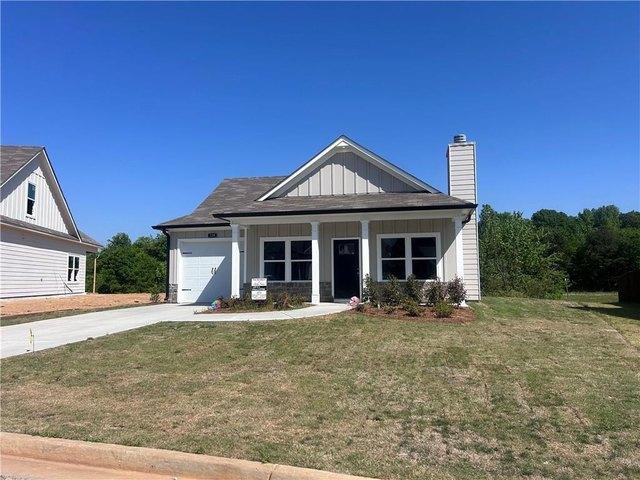 138 Sunflower Cir NE, Cartersville, GA 30121