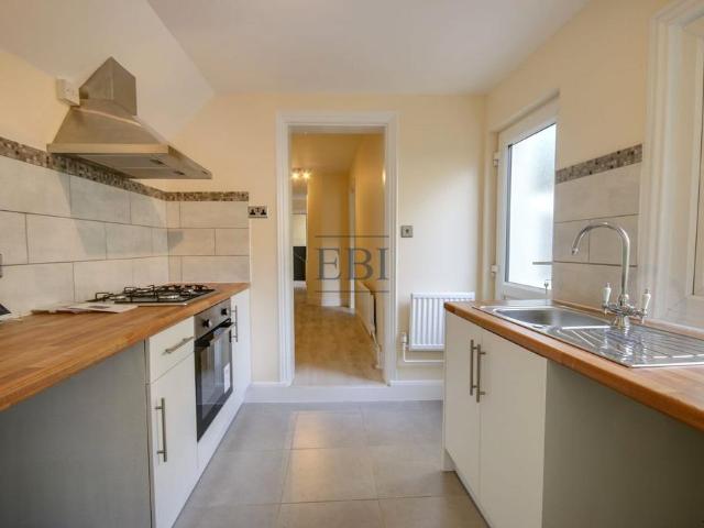 138 Queens Road, Hastings, East. 1 bed apartment to rent £999 pcm £231 pw
