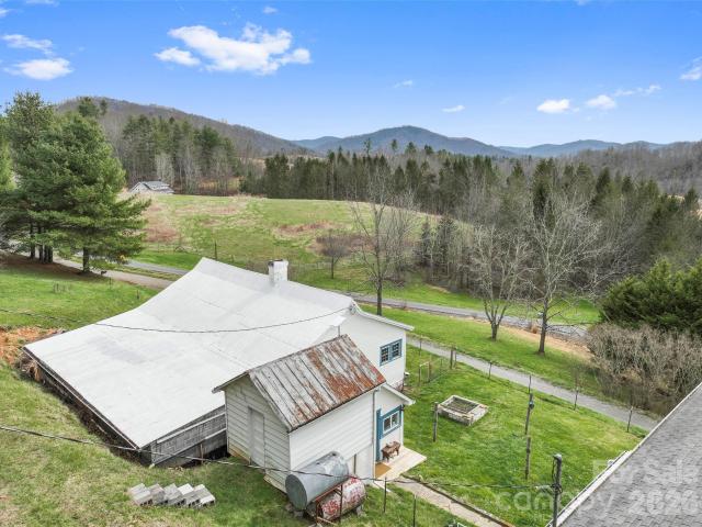 138 Robert Phillips Rd, Bakersville, NC 28705 | MLS #4361