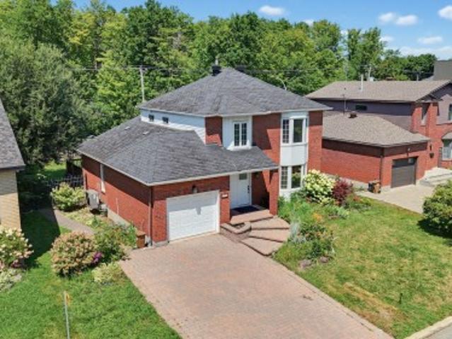 138 Rue Stéphanie, Dollard Des Ormeaux, QC, H9A 3J7 house for sale | Listing ID 13794 | Royal LePage