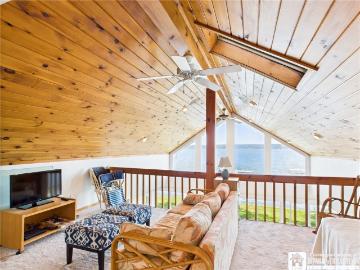 138 W Lake Road