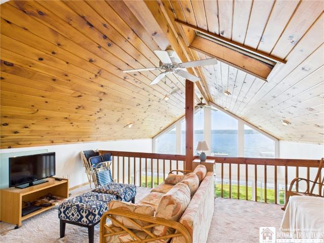 138 W Lake Road