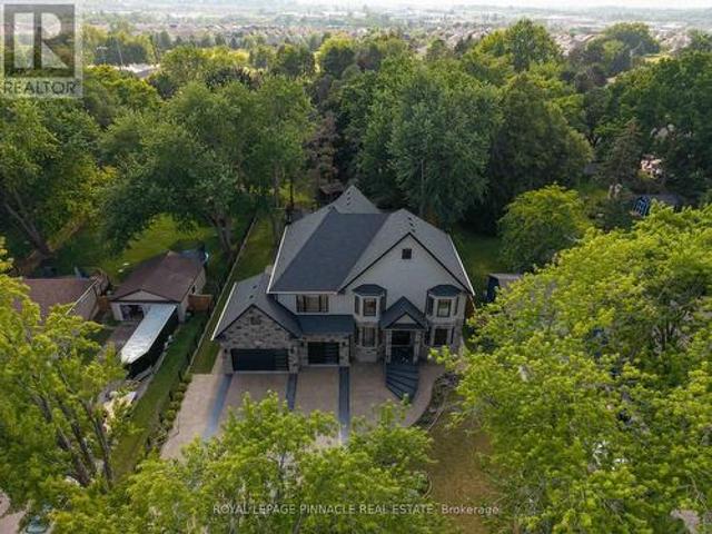 138 Woolwich Street S, Woolwich, ON, N0B 1M0 Luxury House for sale | Listing ID X13561 | Royal LePage Carriage Trade Luxury Properties