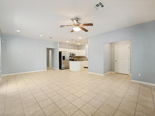 138 Wainscot Oak Way