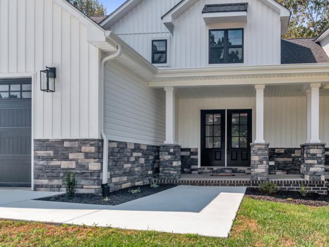 138 Tamatha Dr