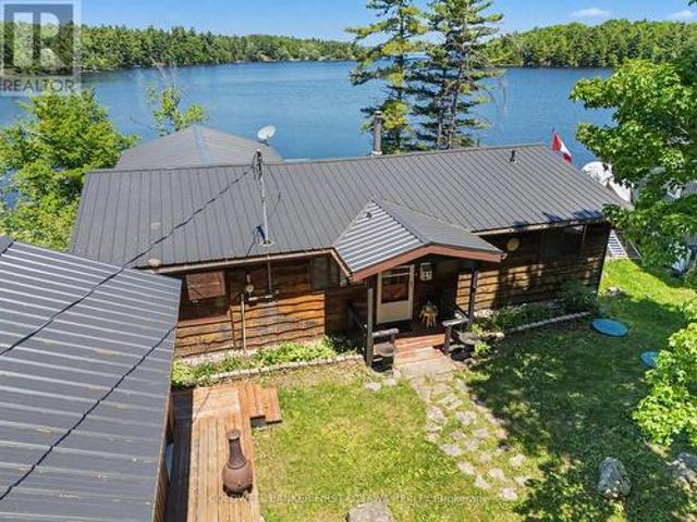 1394 Black Lake North Shore, Tay Valley, ON, K7H 3C5 house for sale | Listing ID X13818 | Royal LePage