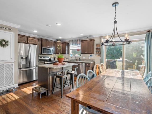 1394 Blake Stone Dr NW