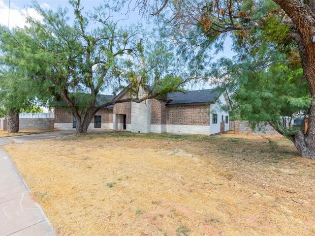 1394 S Pioneer Drive