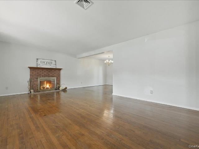 1395 Meadowbrook Road