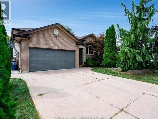 1397 Morningstar Avenue, Tecumseh, ON, N8P 1R3 house for sale | Listing ID 26020 | Royal LePage