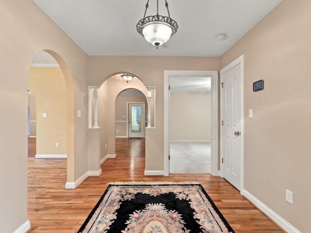 1397 Goggins Lane