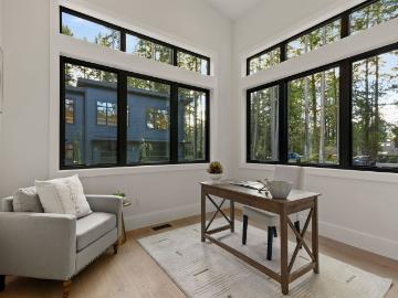 13982 Manzanita Rd NE, Bainbridge Island, United States, Washington