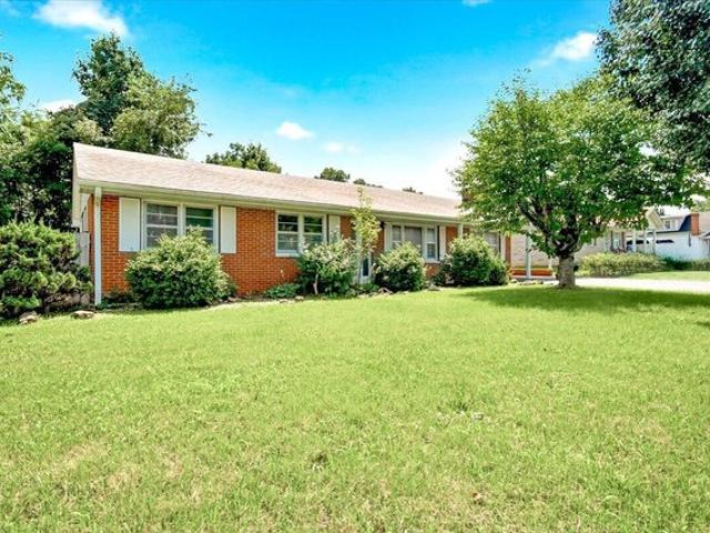 1398 S Wilderness Rd, Mount Vernon, KY 40456