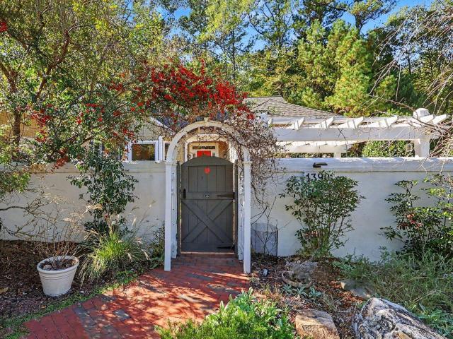 1390 Bradford Place