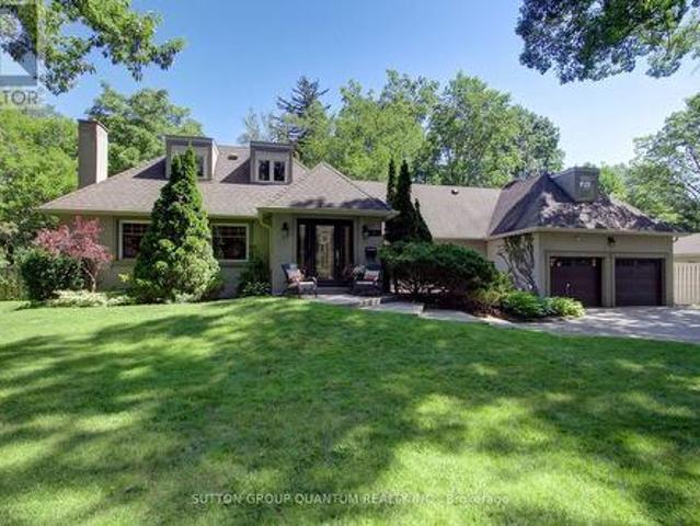 1391 Queen Victoria Avenue, Mississauga, ON, L5H 3H2 house for sale | Listing ID W13632 | Royal LePage