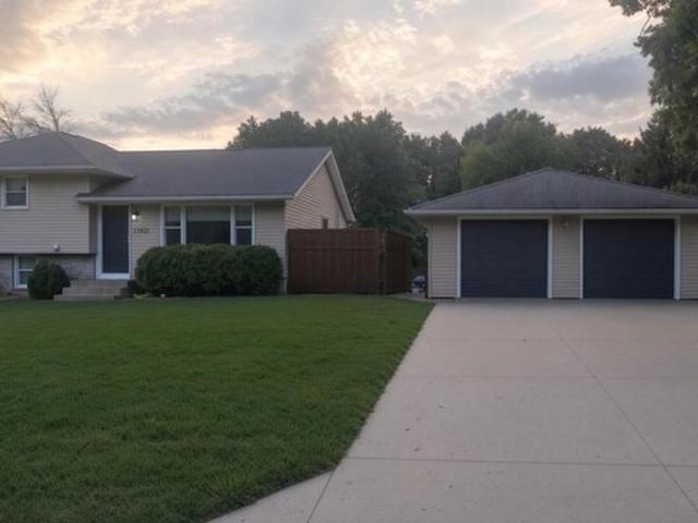 13921 Jonquil Ln N, Dayton, MN 55327