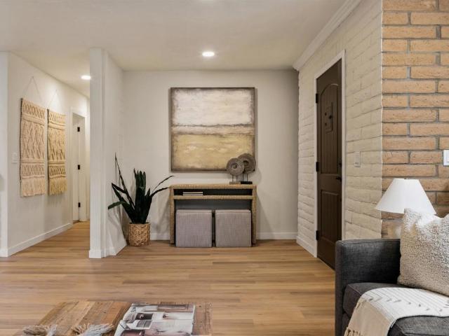 1392 Manzanita