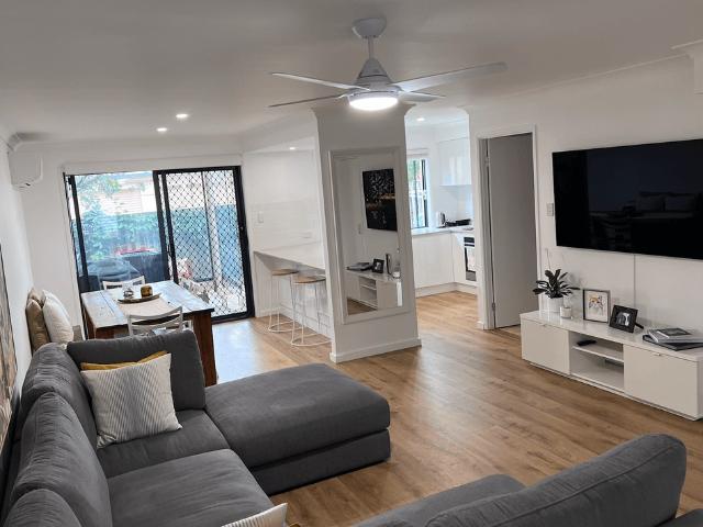 139/2 Falcon Way