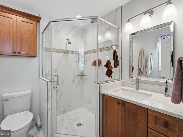 1392 Redwood Circle