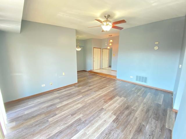 13933 LARAMIE Avenue # 217