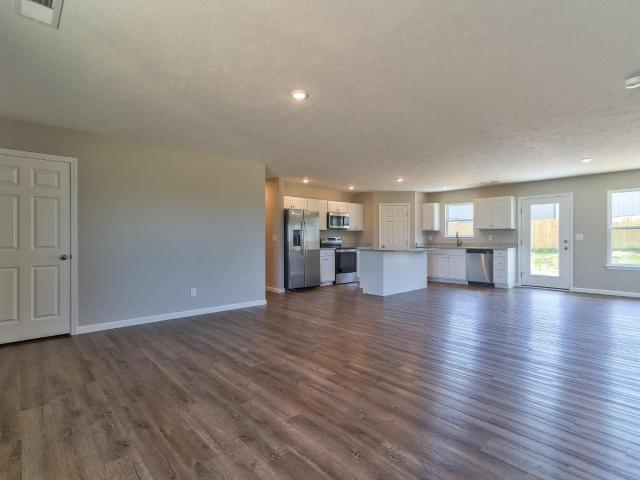 13934 Persimmon Lane