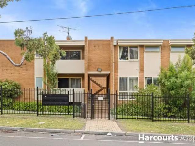 13/9 11 Weller Street, Dandenong, VIC 3175 Townhouse for Rent