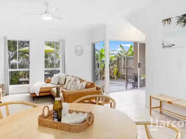 1/39 41 Stephenson Street, PIALBA, QLD 4655 Townhouse Leased