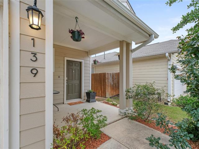 139 Corvid Dr
