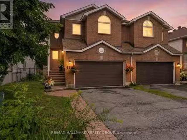 139 Castle Glen Crescent, Ottawa, ON, K2L 4G9 house for sale.