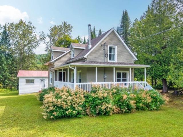 139 Ch. De Barkmere, QC, J0T 1A0 house for sale | Listing ID 22912 | Royal LePage