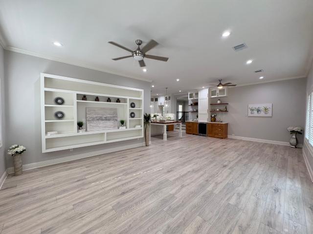 139 Laurel Cove W