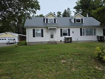 House for sale in Charlotte - Fireplace
