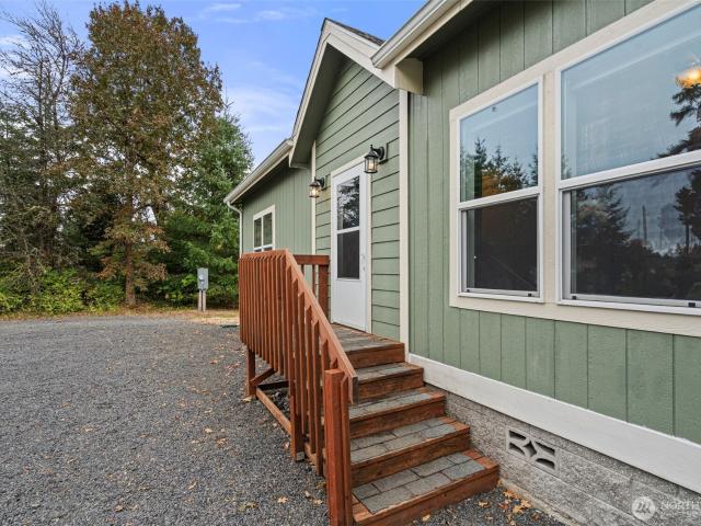 139 N Military Road