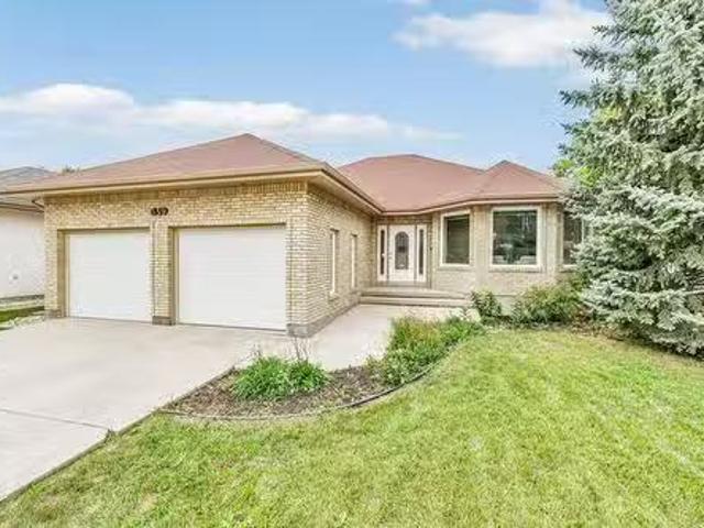 139 Normand Park Dr, Winnipeg, MB, R2N 3C3 house for sale L.