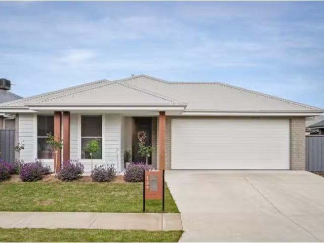 139 Newport Crescent, THURGOONA House for rent Listed by Step.