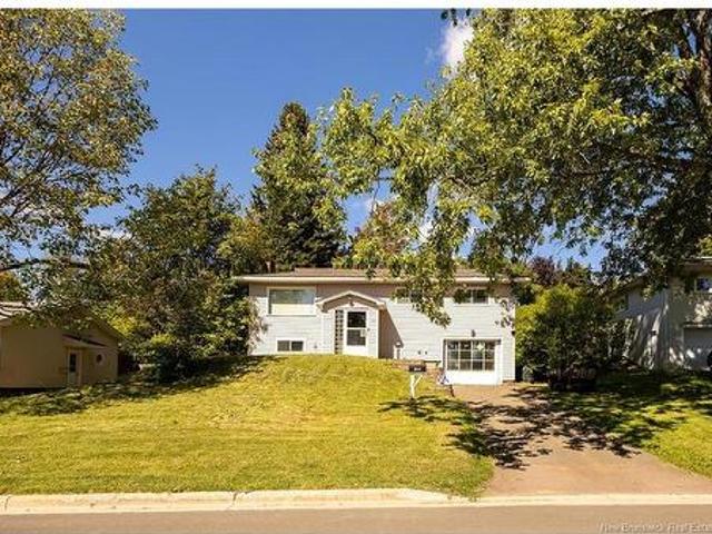 139 Sussex Ave, Riverview, NB, E1B 3A5 house for sale | Listing ID NB147939 | Royal LePage