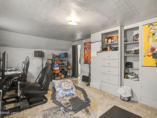 139 Woodlawn Avenue