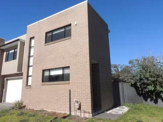 1/39 Tall Tree Drive, Glenmore Park, NSW 2745 Studio for Rent