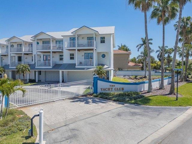 139 Yacht Club Cir, North Redington Beach, FL 33708