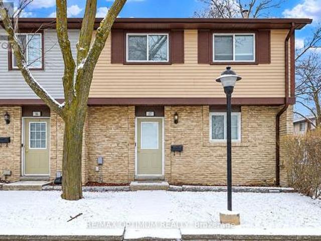 17 45 Hansen Road N, Brampton, ON, L6V 3C5 townhouse for lease | Listing ID W13772 | Royal LePage