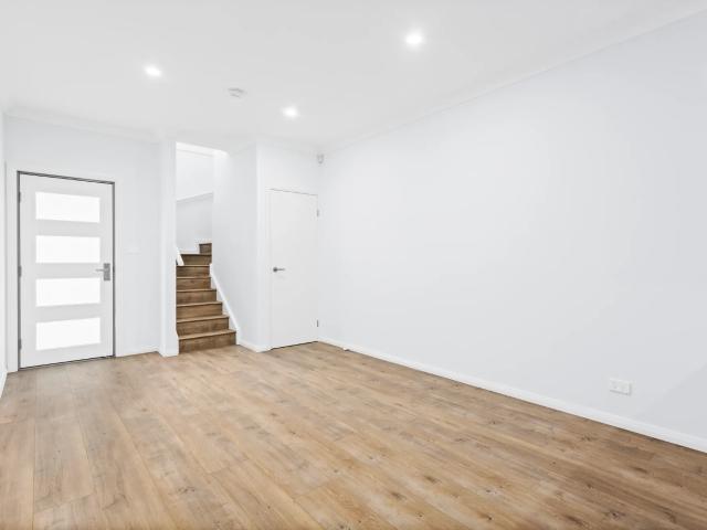1/7 9 WERRANG Street