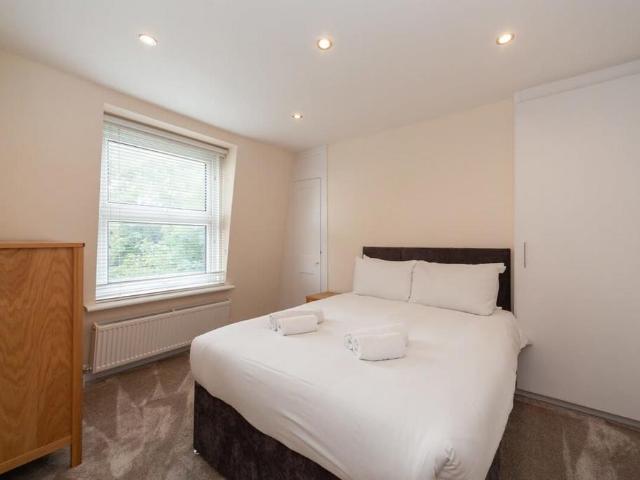 17 17B Manbey Park Road, London, E15 1EY, United Kingdom | 2 bed apartment for rent #137836833 | Rentberry